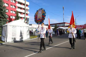 Октябрьский празднует День города