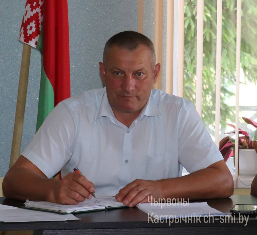 Председатель Октябрьского районного Совета депутатов Александр Луцкович сегодня работал на территории Волосовичского сельсовета