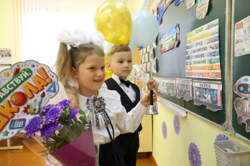 День знаний в Октябрьском