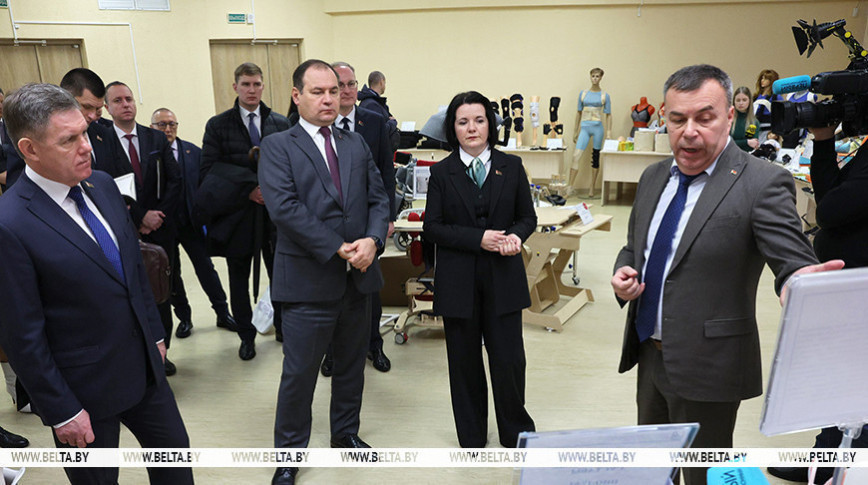 Belarusian PM visits prosthetic center of Belarus